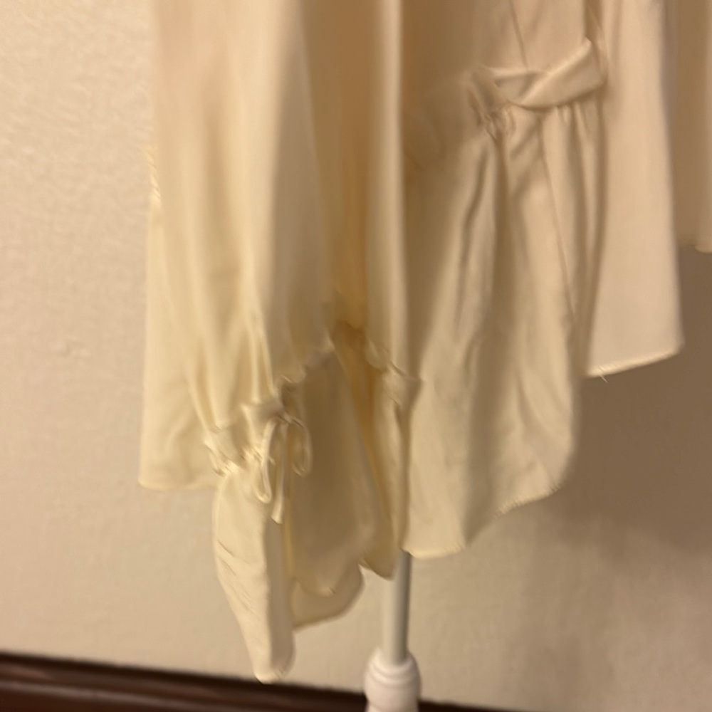 Alexis Cream Relaxed Ruffled Blouse - Picture 8 of 13